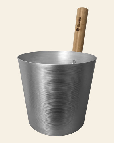 Saunaeimer aus Aluminium und Bambus