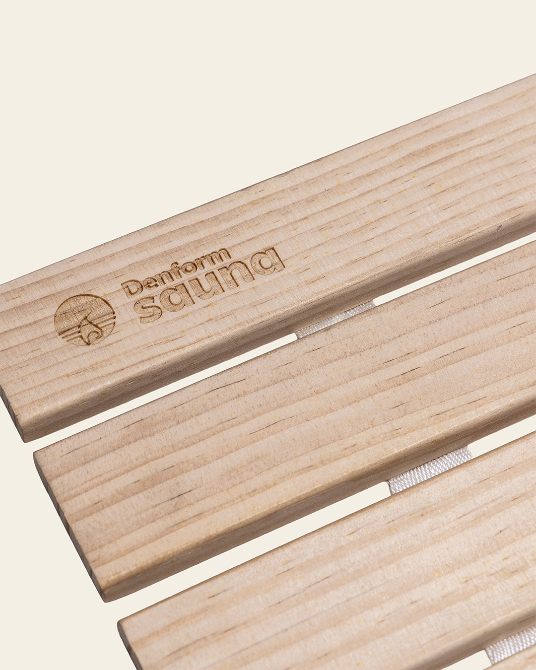Saunamatte aus hellem Holz